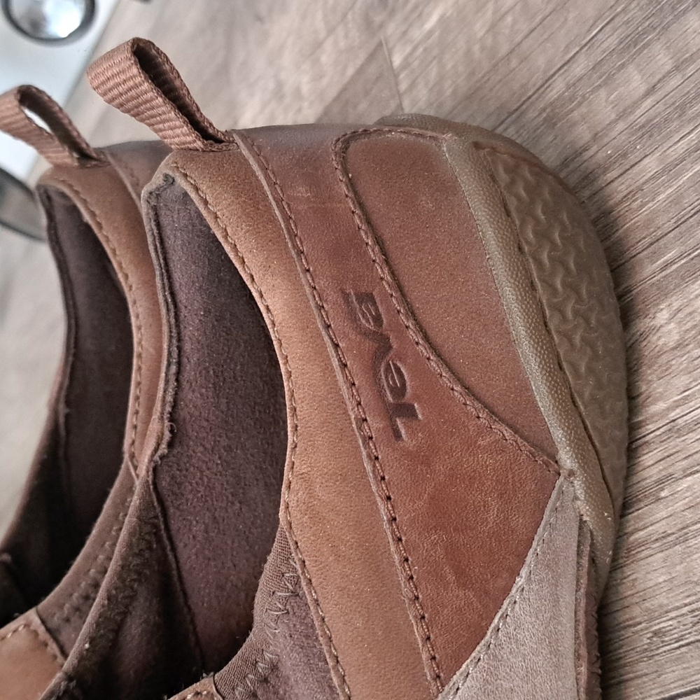 Tevas - Picture 6 of 11